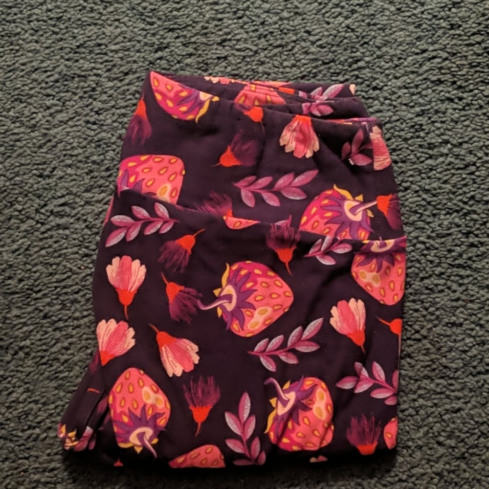 OS Lularoe leggings